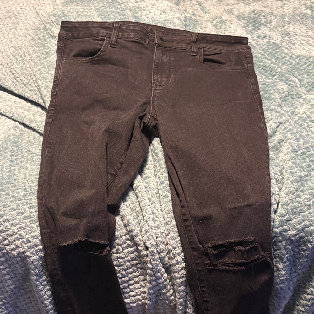 American Eagle Outfitters Women’s Black Ripped Skinny Jeans